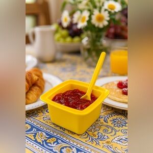 Tupperware Jam Pot and green spoon vintage